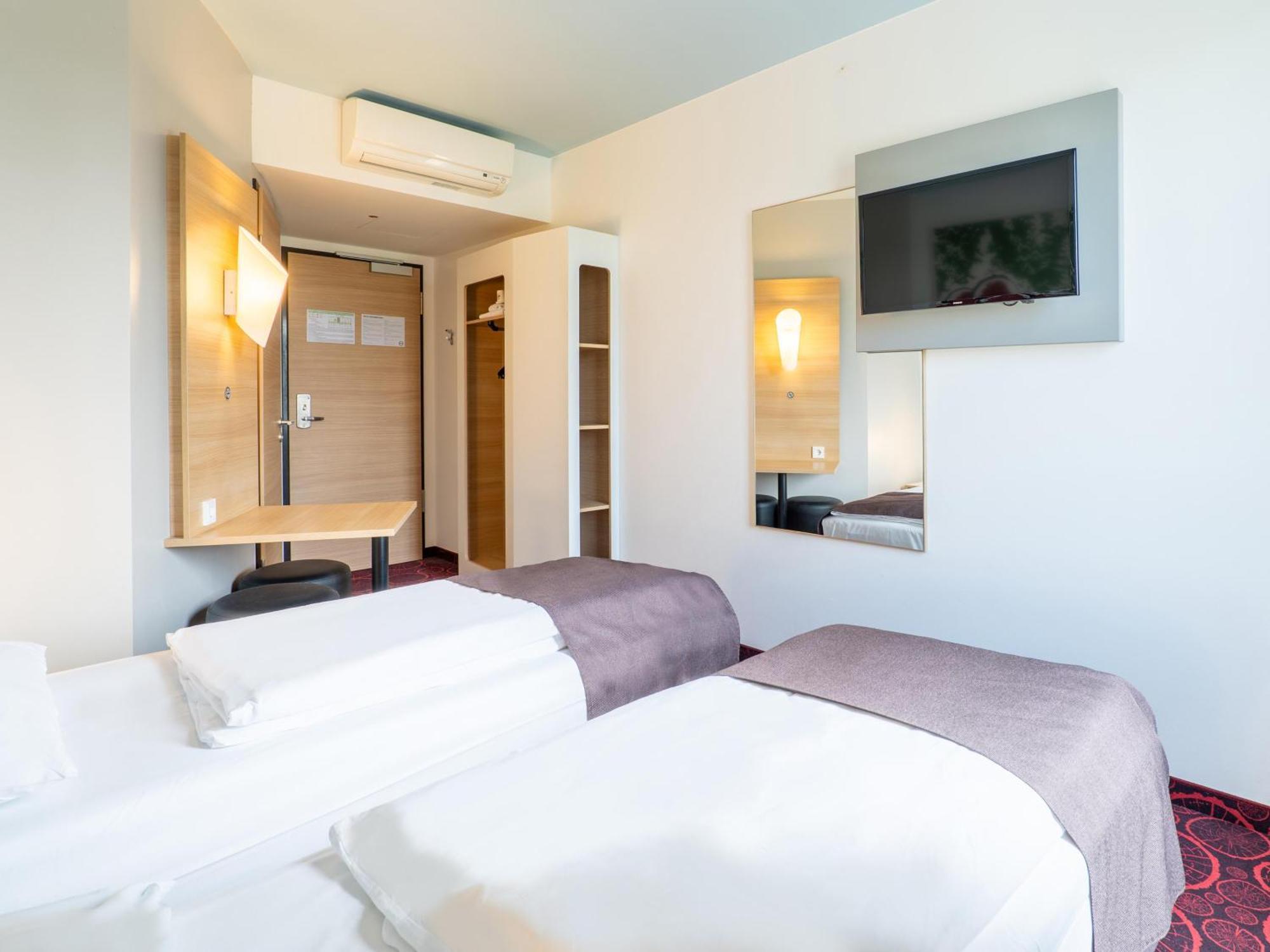 B&B Hotel Offenburg-City Buitenkant foto