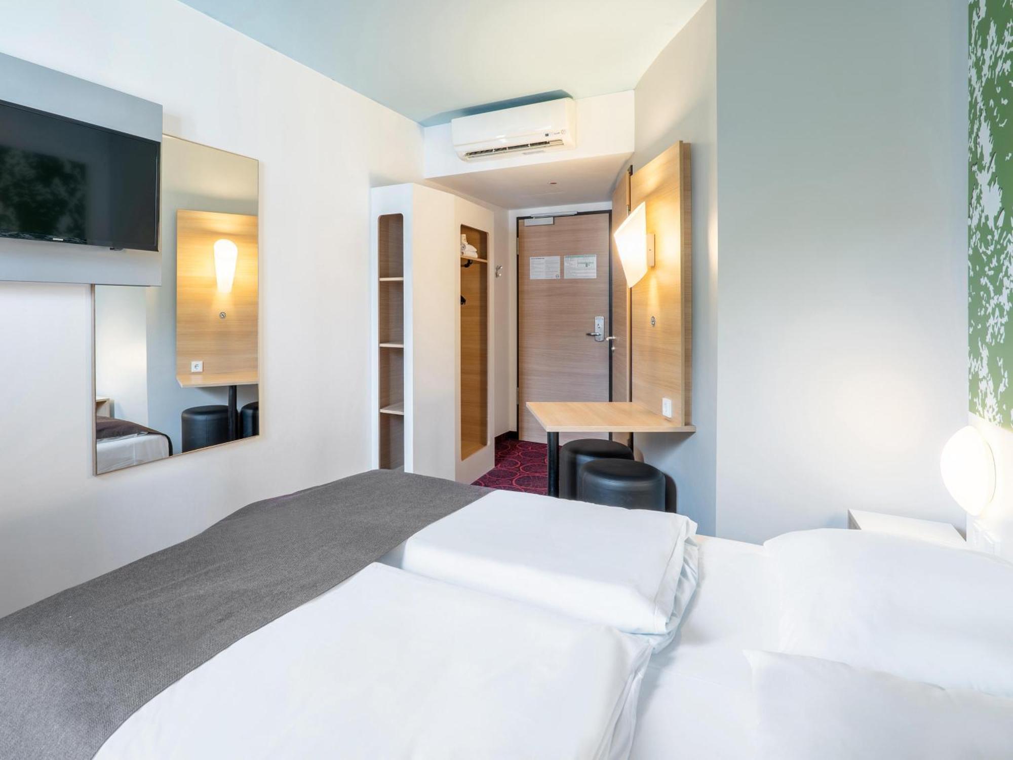 B&B Hotel Offenburg-City Buitenkant foto